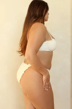 Chica Underwire Bikini Top